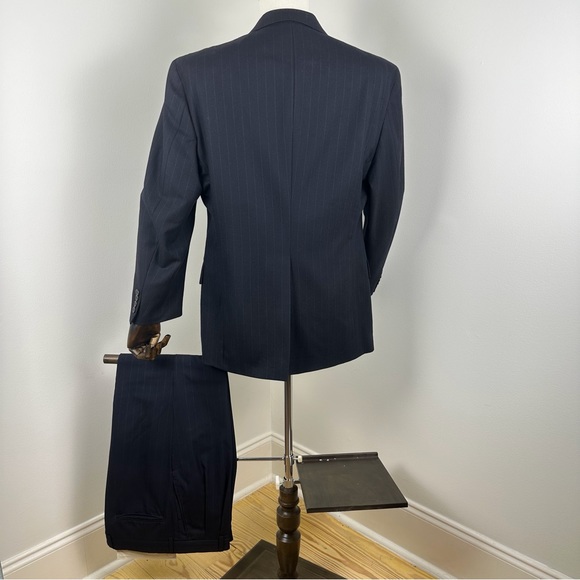 Vintage Chaps Navy Pin-Striped Wool 2-Button 2-Piece Suit Sz 44R - Picture 6 of 15